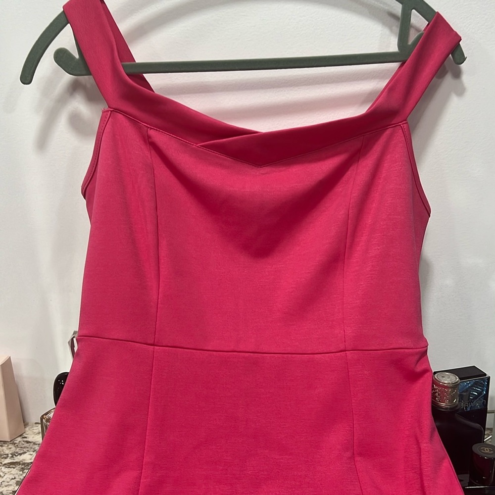 Off shoulder split tight ruffle hemm dress